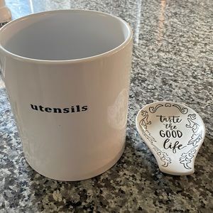 Utensils holder and spoon holder